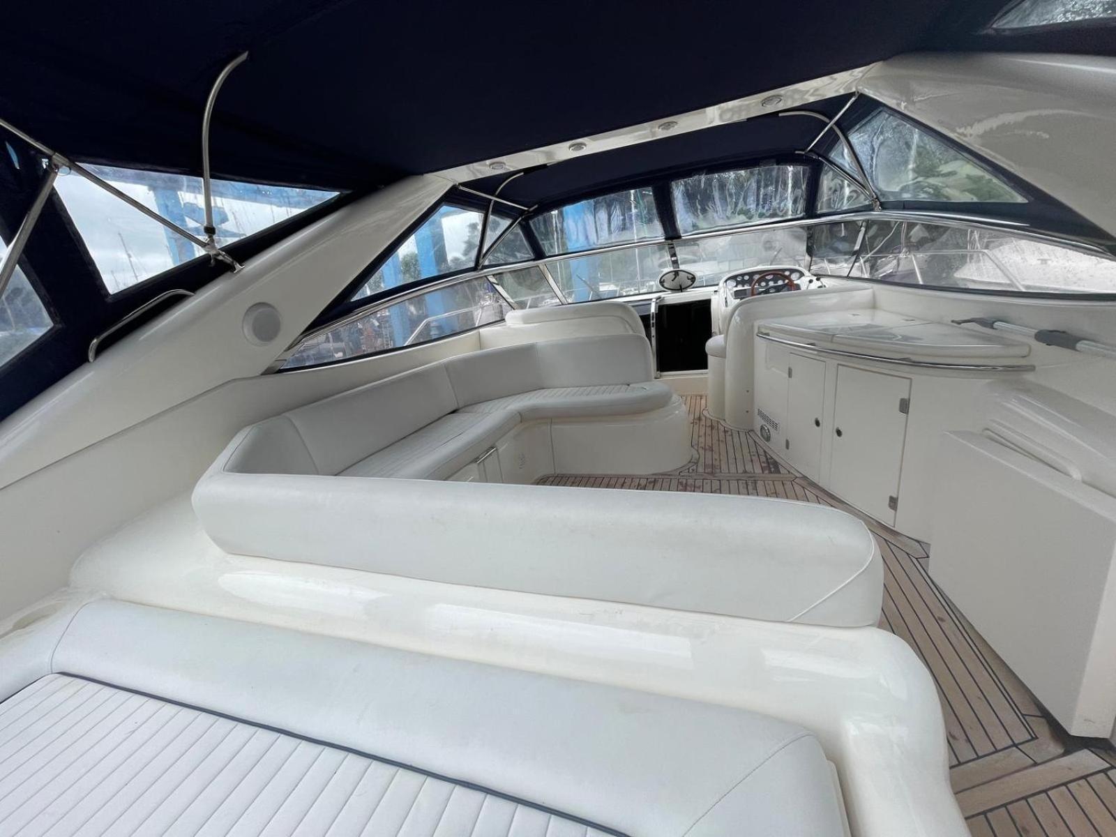 Boat Accommodation Ltd Torquay Exterior photo